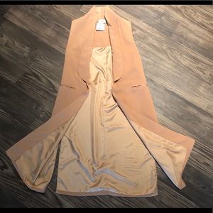 Taupe Sleeveless Trench